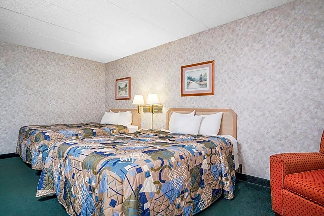 Days Inn Hotel & Conference Center La Crosse Buitenkant foto
